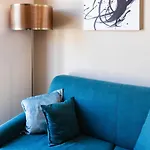 AD MAIORA Boutique Suite